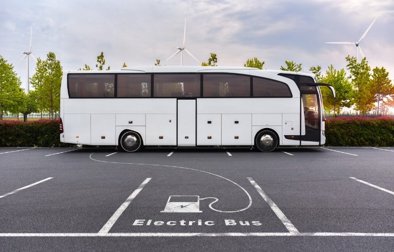 Report calls on councils to commit to e-buses from 2025